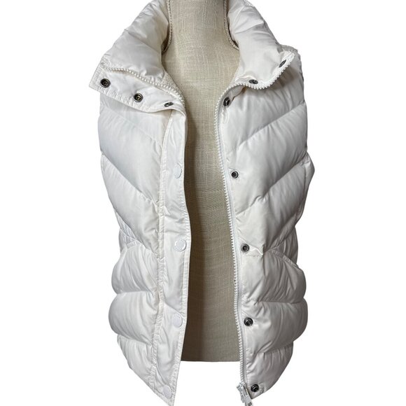 J.Crew Womens White Puffer Vest Size M Quilted Down Button Front Sleeveless Warm - Picture 7 of 13